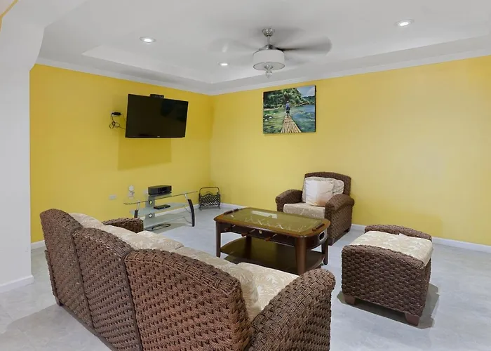 Hospitality Expert Vsv Bf 3br Pool Montego Bay